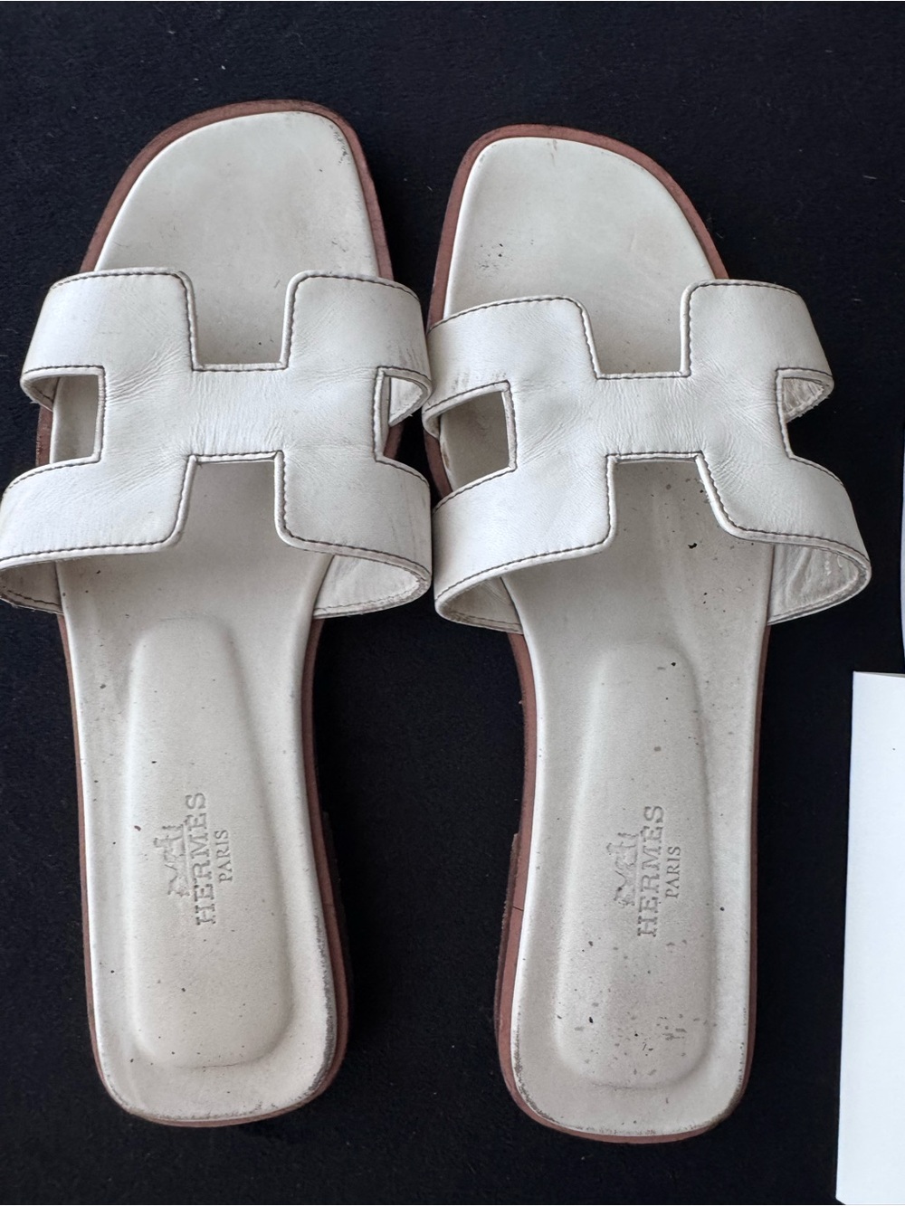 Hermès White Oran Leather Slide Sandals - Picture 3 of 5